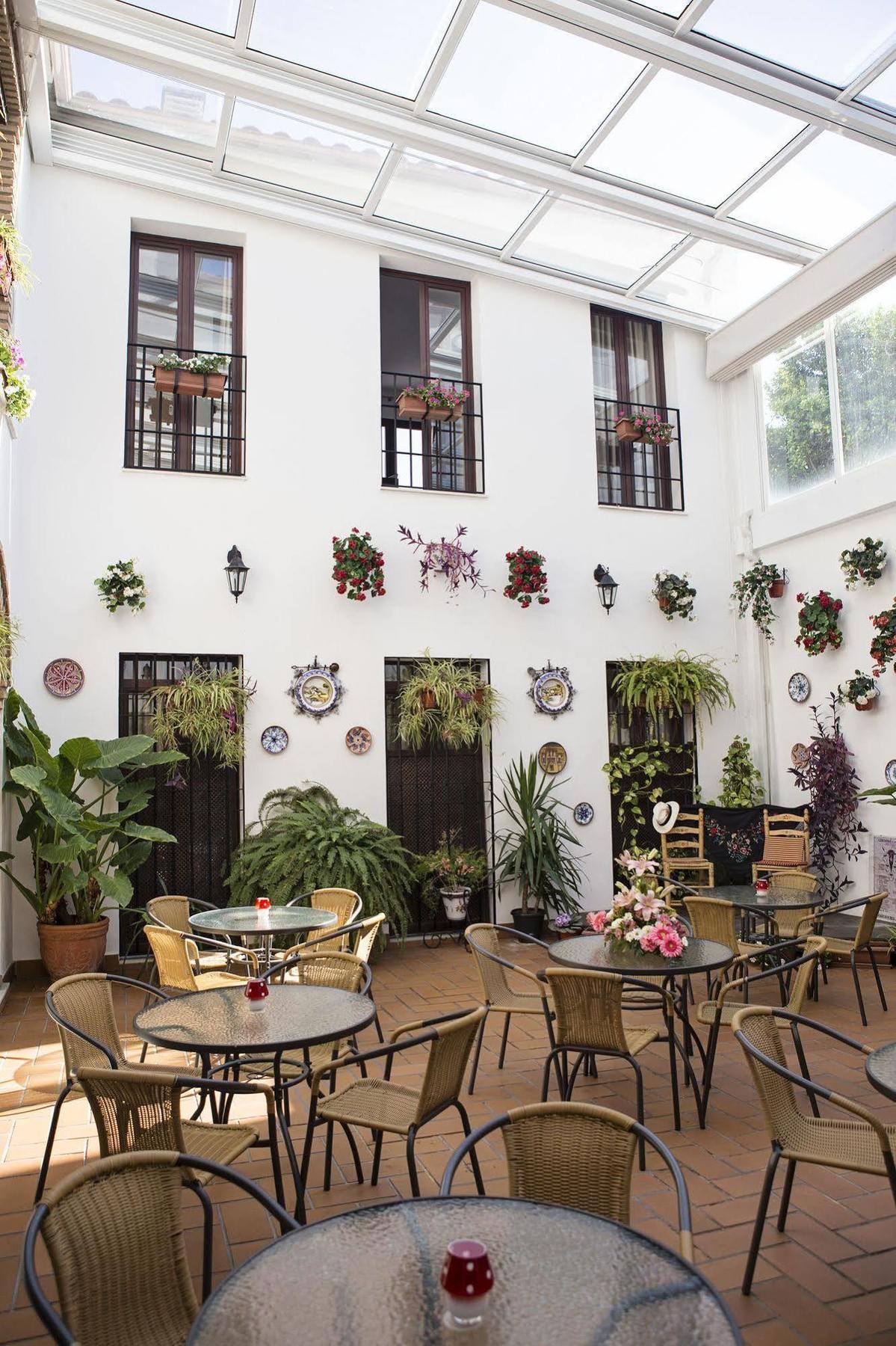 Hotel De Los Faroles กอร์โดบา ภายนอก รูปภาพ